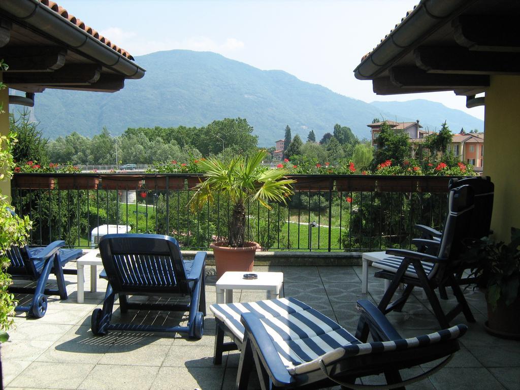 Hotel Del Fiume กันโนบีโอ ภายนอก รูปภาพ
