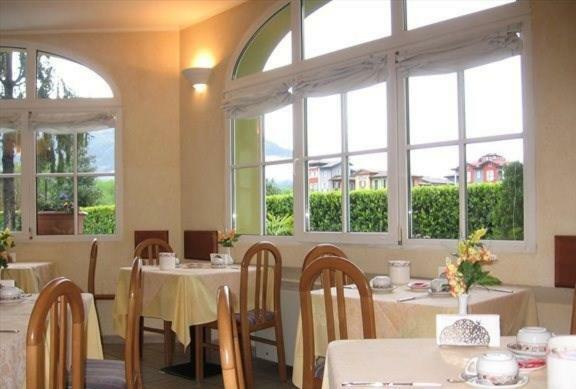 Hotel Del Fiume กันโนบีโอ ภายนอก รูปภาพ