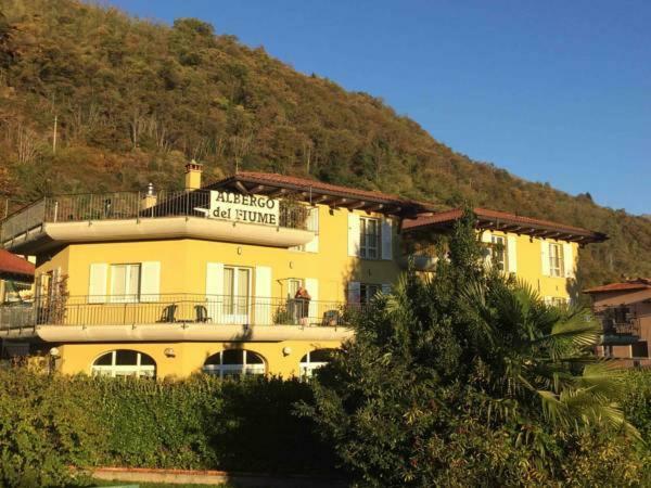 Hotel Del Fiume กันโนบีโอ ภายนอก รูปภาพ
